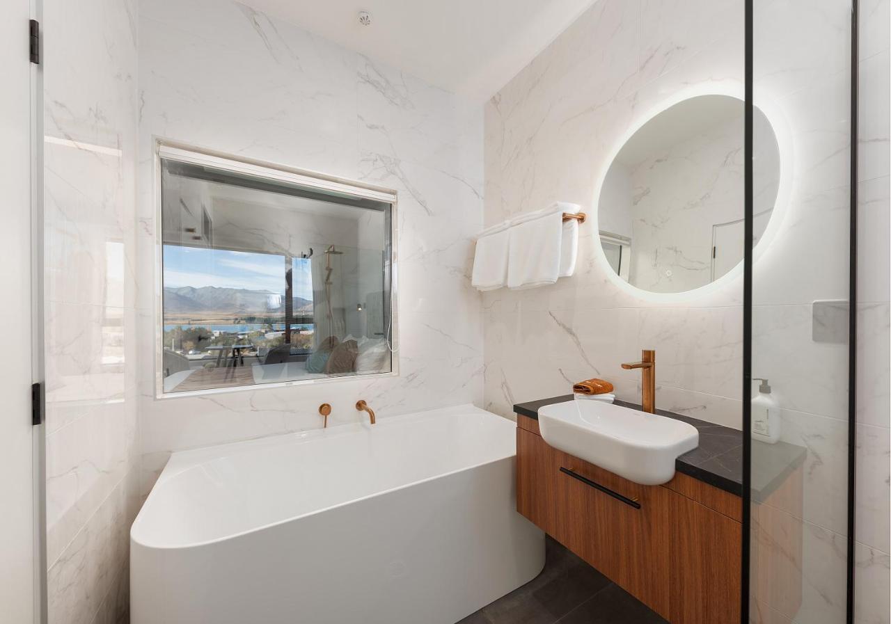 Galaxy Boutique Hotel Lake Tekapo Ngoại thất bức ảnh Bathroom